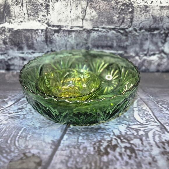 Vintage Anchor Hocking Starburst Pattern Set of 2 Green Serving Bowls - Picture 2 of 4